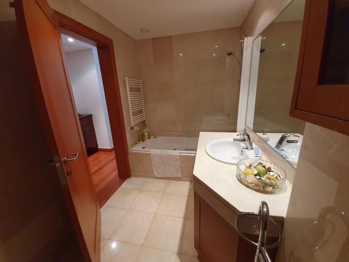 T1 Sea & Pool Apartment Caxias Bagian luar foto