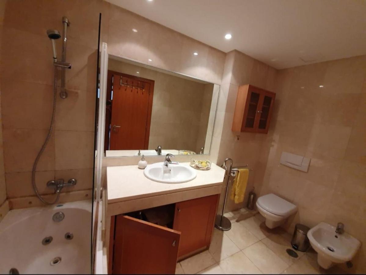 T1 Sea & Pool Apartment Caxias Bagian luar foto