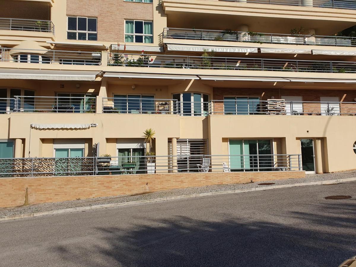 T1 Sea & Pool Apartment Caxias Bagian luar foto
